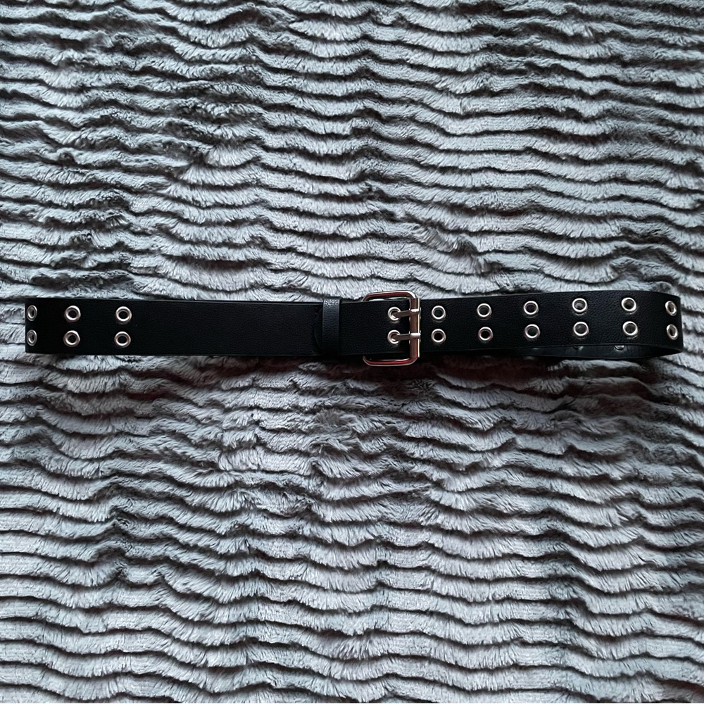 Grommet Belt